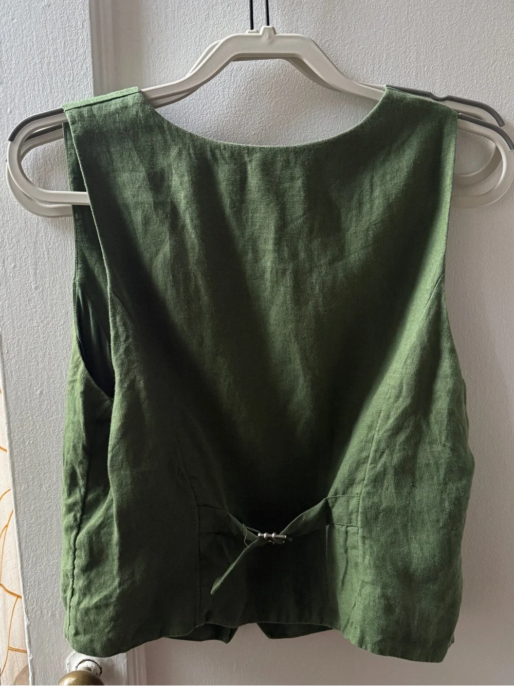 J. Crew Linen Slim Fit V-Neck Button Front Vest in Utility Green